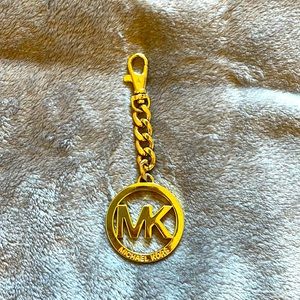 Michael kors chain in gold for purse